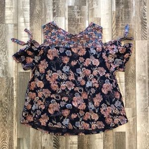 *NEW* Lucky Brand cold shoulder top